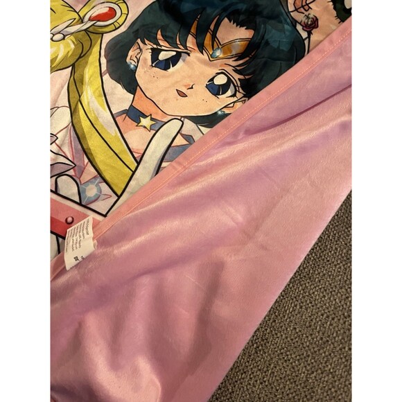 Sailor Moon Guardians Throw Blanket 46"X60" New - Picture 8 of 16
